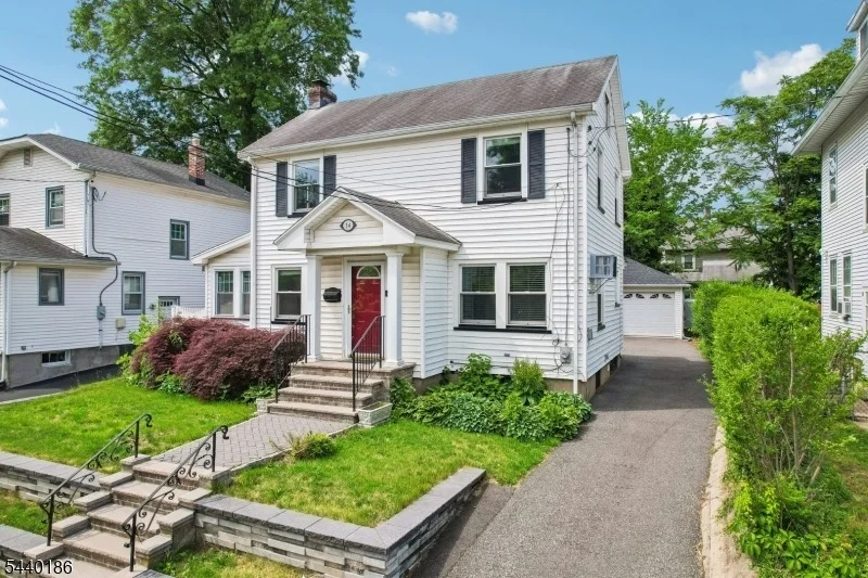 Photo of 34 Cypress St