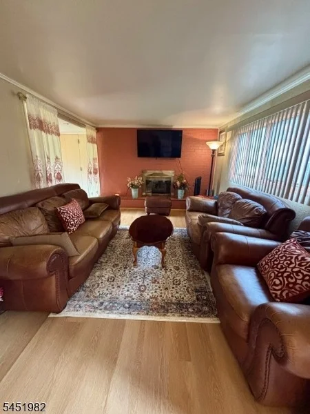 Photo of 114 Sandra Dr