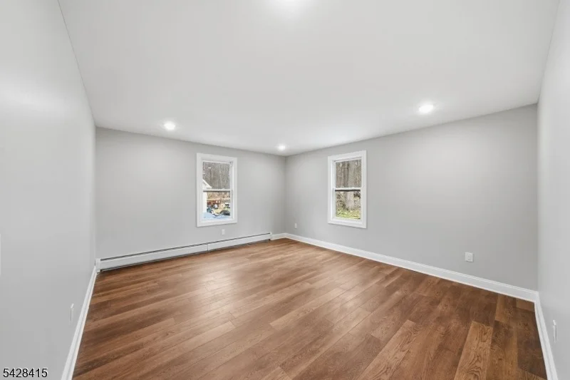 Photo of 4 Hillside Rd