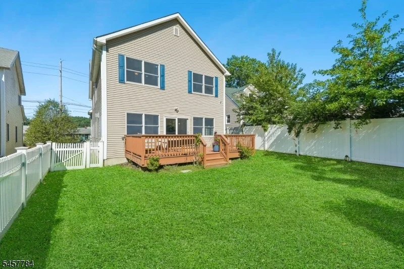 Photo of 1627 Broad St