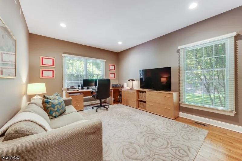 Photo of 16 Trinity Pl