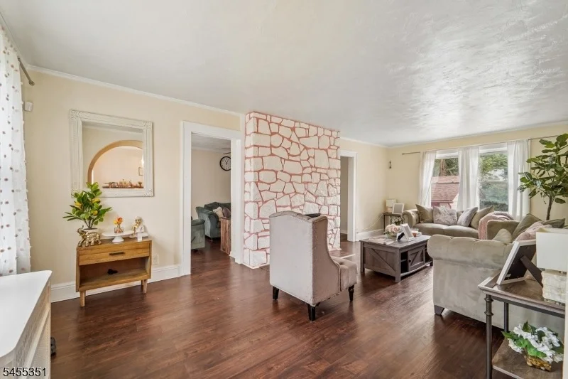 Photo of 602 Eagle Rock Ave