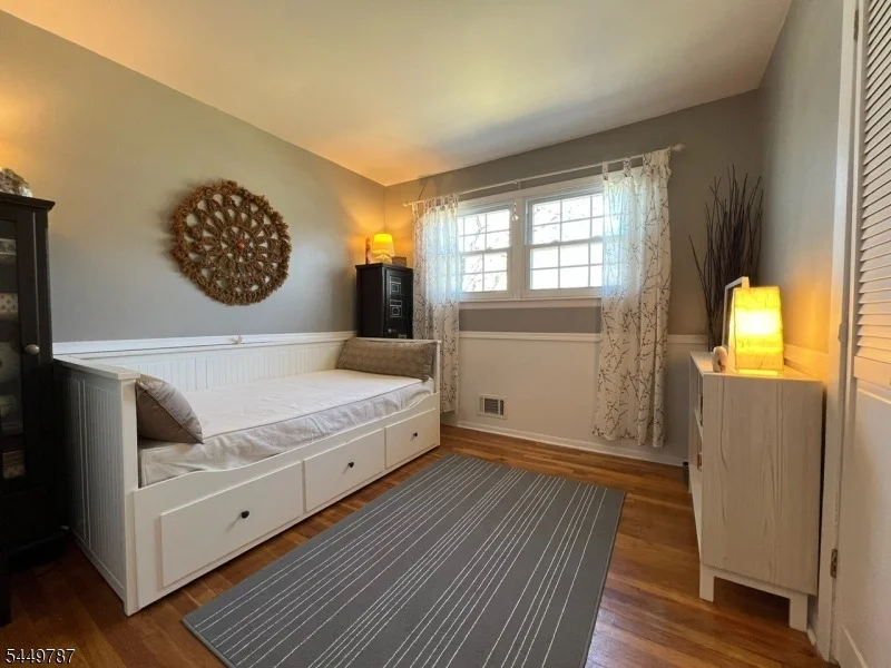 Photo of 70 Appleman Rd