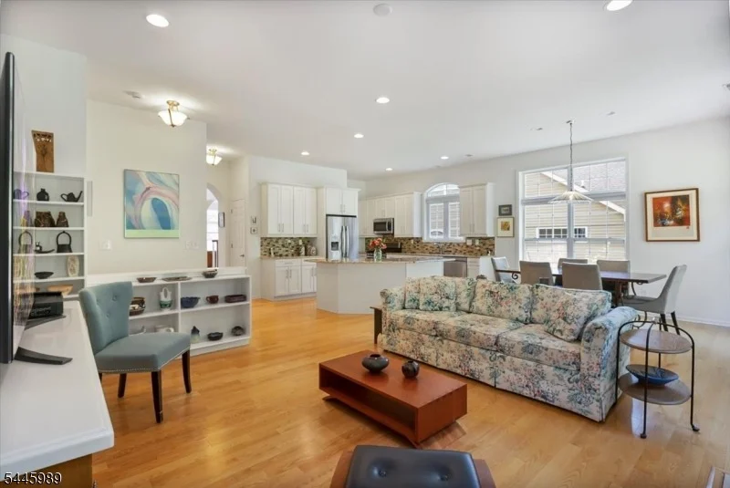 Photo of 27 Harrison Way
