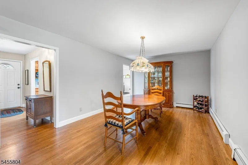 Photo of 39 Cornhollow Rd