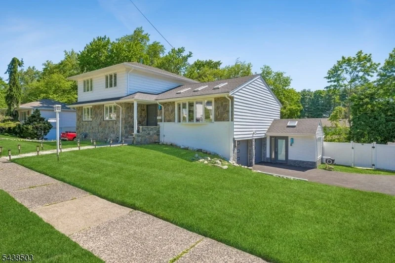 Photo of 13 Munsey Rd