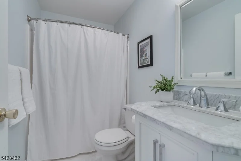 Photo of 109 Hillside Ave