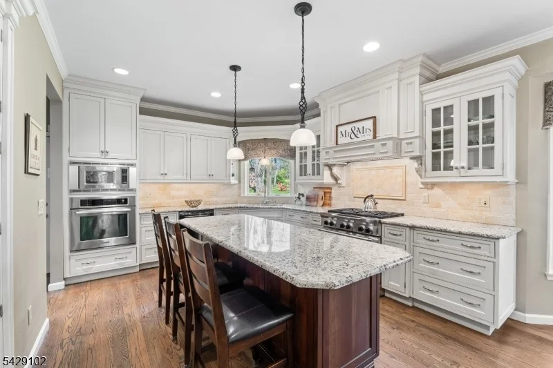 Photo of 16 Yorkshire Dr