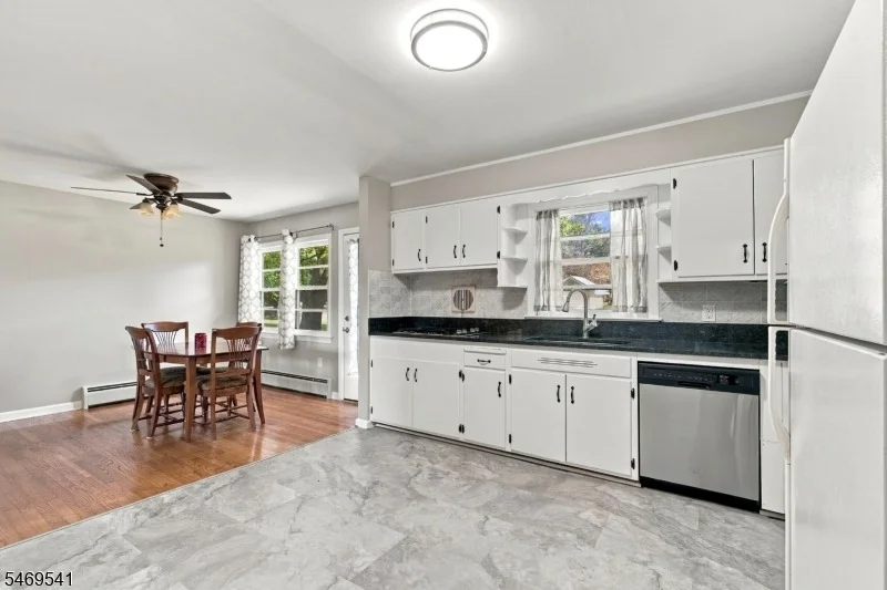 Photo of 3 Meadow Brook Rd