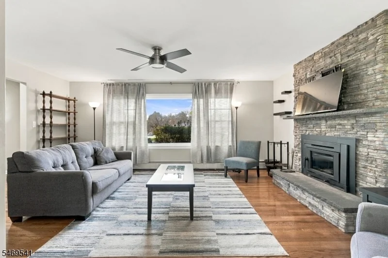Photo of 3 Meadow Brook Rd