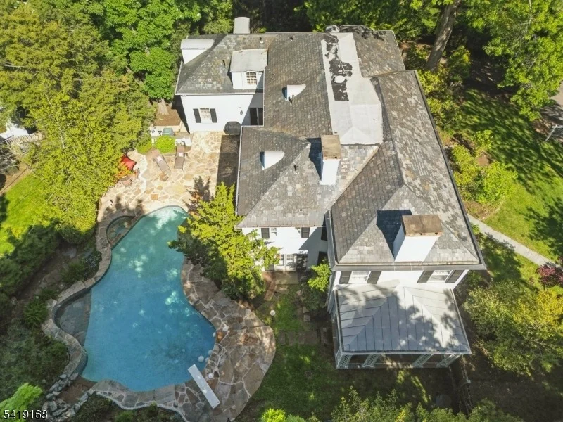 Photo of 343 Forest Rd