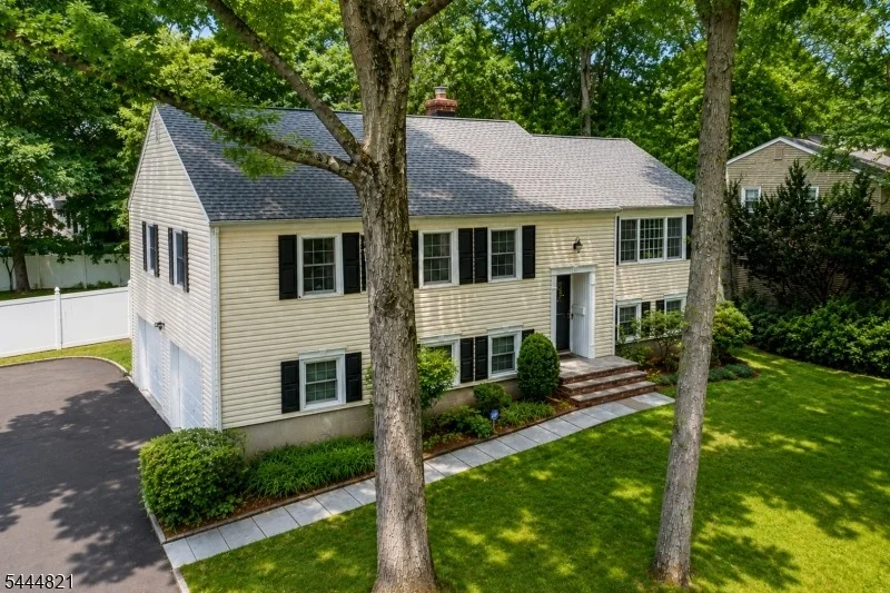 Photo of 69 Jones Dr