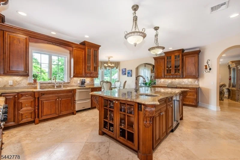 Photo of 16 Cheri Ln