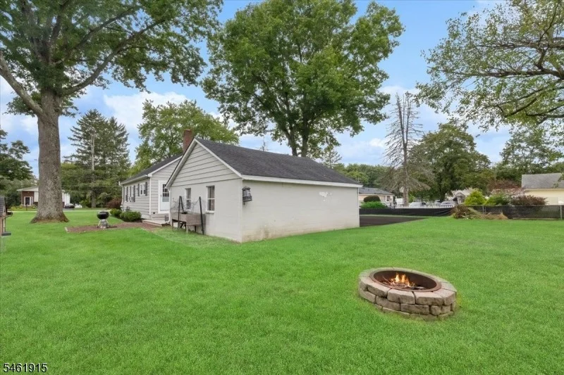 Photo of 203 Pine St