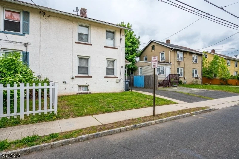 Photo of 31 Romney Rd