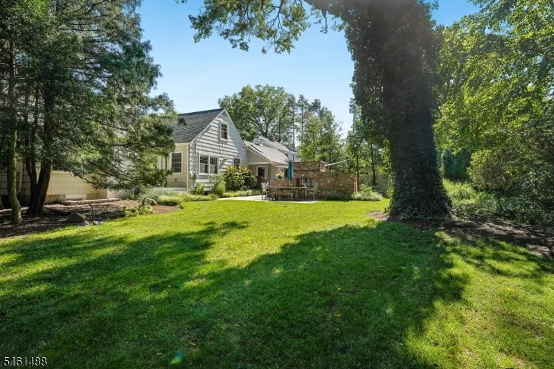 Photo of 1400 Orchard Rd
