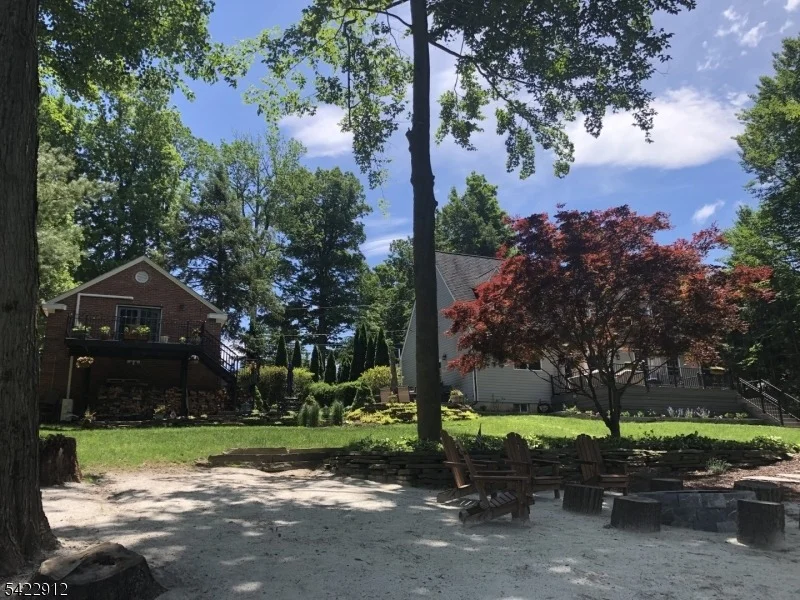 Photo of 173 Point Breeze Dr