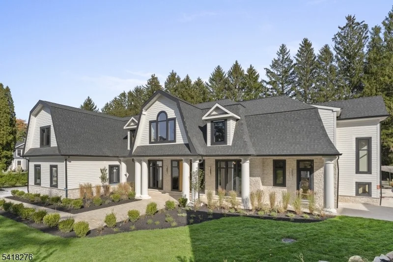 Photo of 48 Pleasant Ave