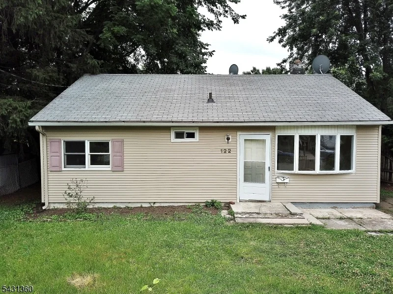 Photo of 122 Dawes Hwy
