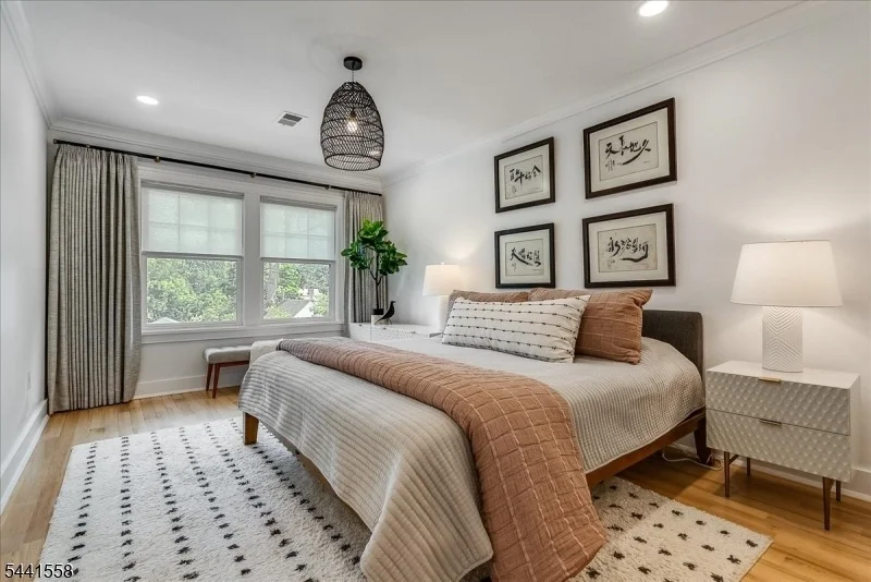 Photo of 27 Montclair Ave