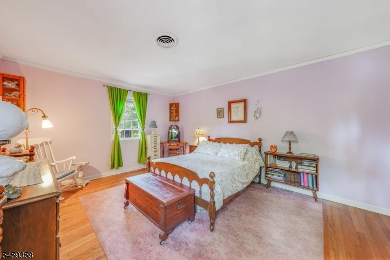 Photo of 2 Orchard Dr