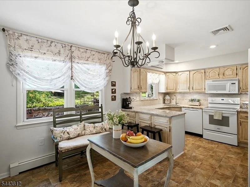 Photo of 76 Long Hill Rd