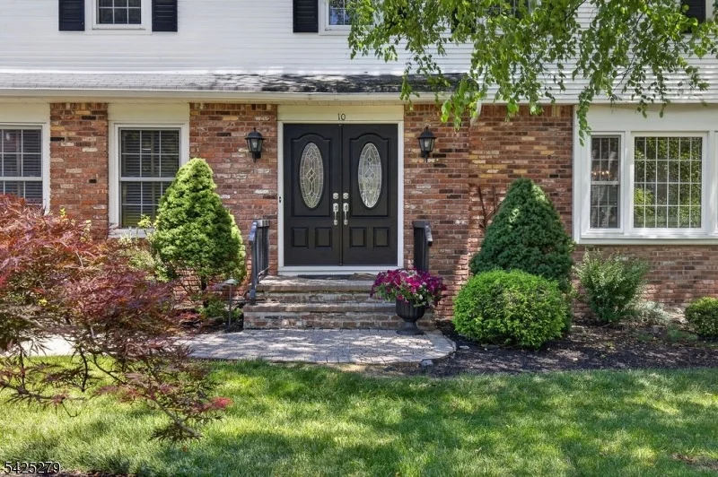 Photo of 10 Rockledge Ter