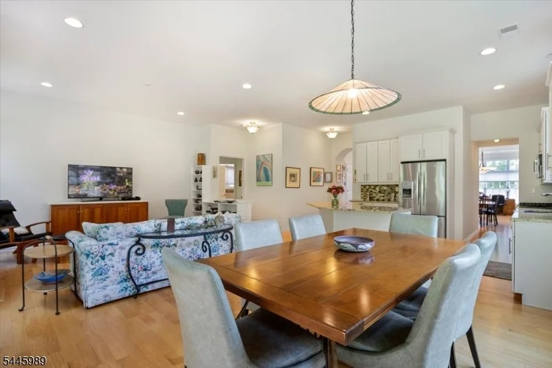 Photo of 27 Harrison Way