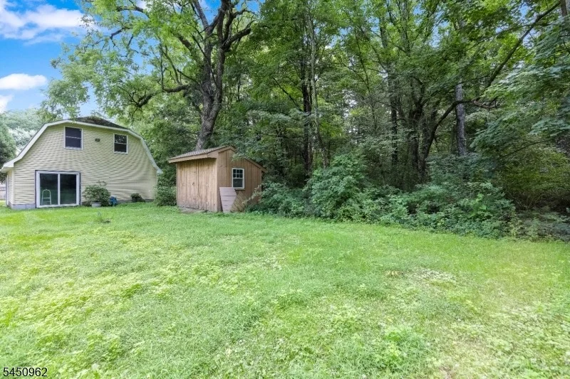 Photo of 39 Clinton Rd