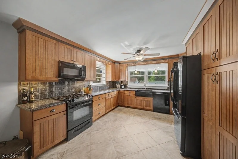 Photo of 409 RIDGE ROAD