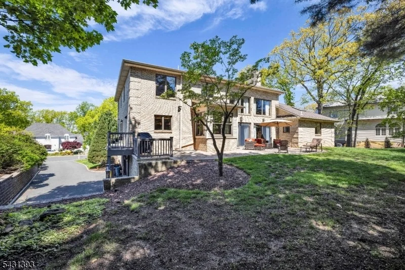 Photo of 70 Forest Hills Way