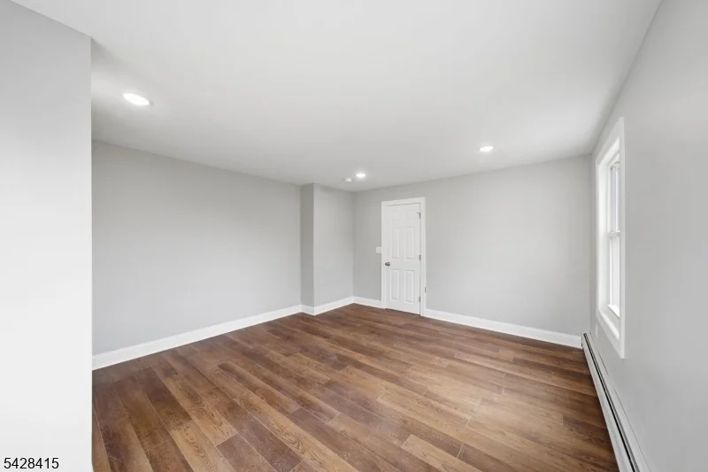 Photo of 4 Hillside Rd