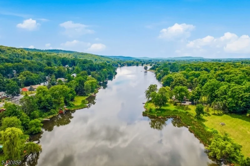 Photo of 194 Decker Pond Rd