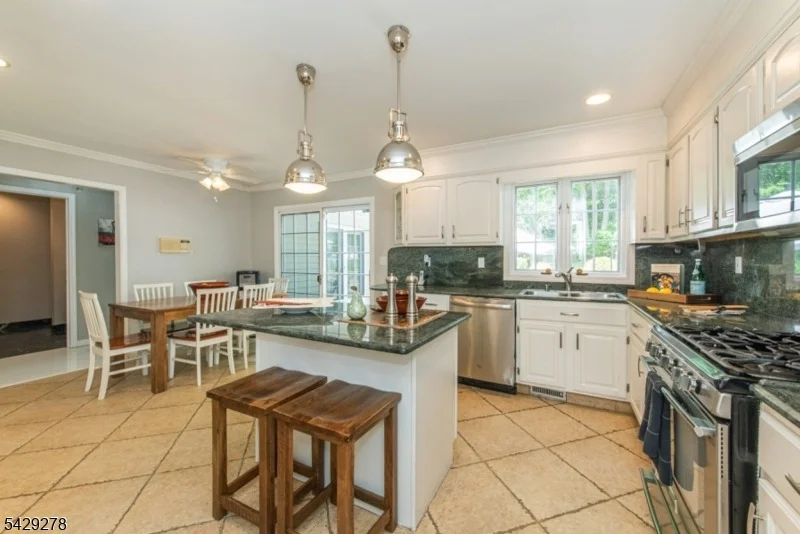 Photo of 14 Fox Run