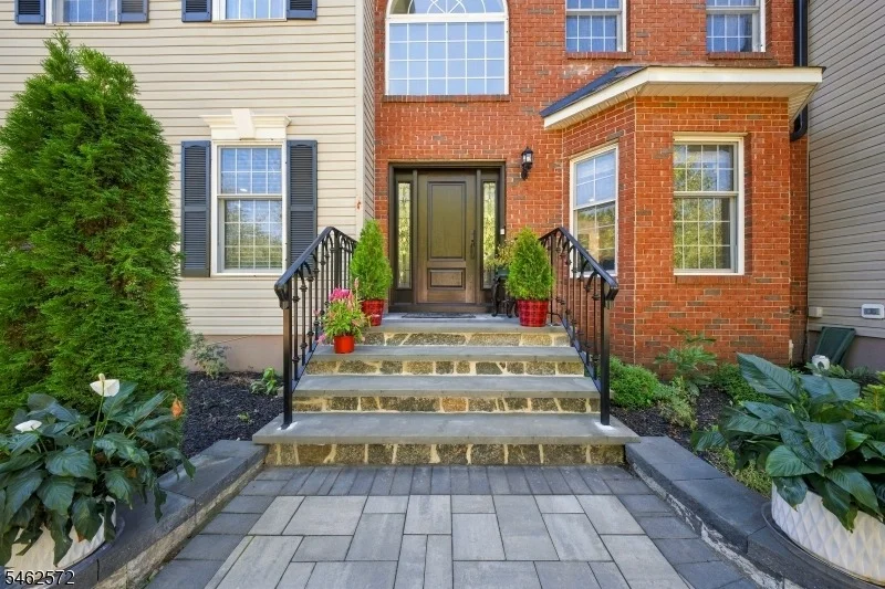Photo of 58 Fox Chase Ln