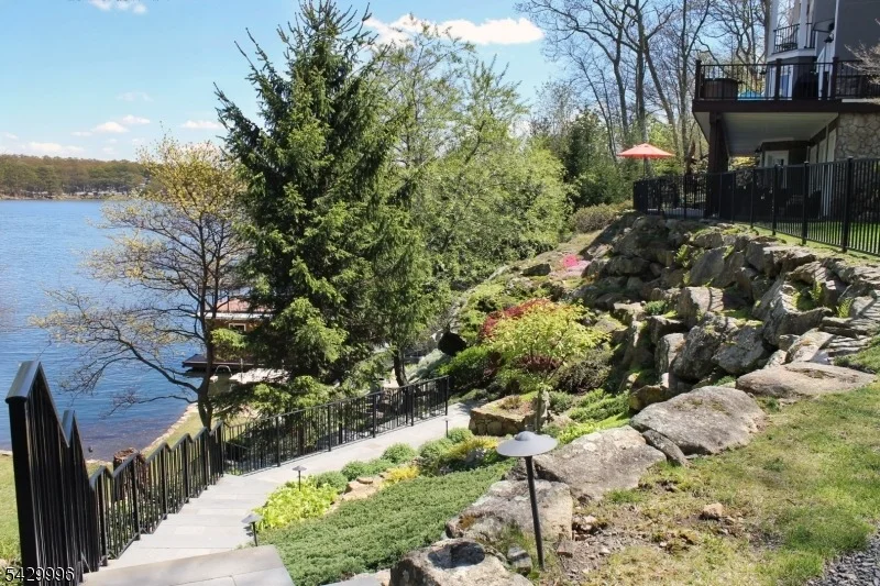 Photo of 9 Cox Ln