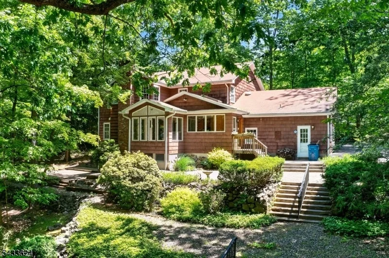 Photo of 53 Joan Drive