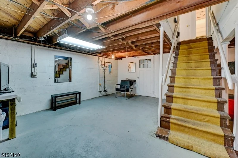 Photo of 271 Summit Rd