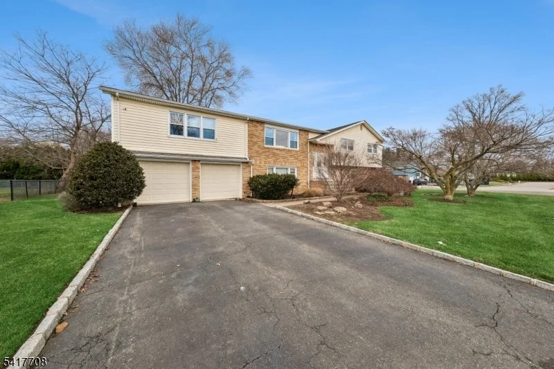 Photo of 2 Caryn Pl