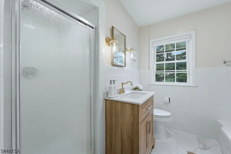 Photo of 102 Mortimer Ave