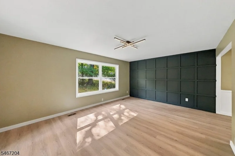 Photo of 22 Forest Ln