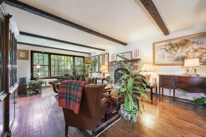 Photo of 44 Chestnut Rd