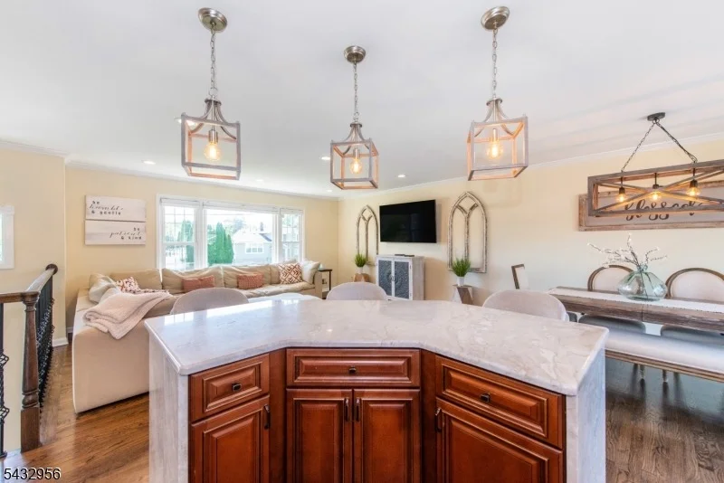 Photo of 3 Knoll Rd