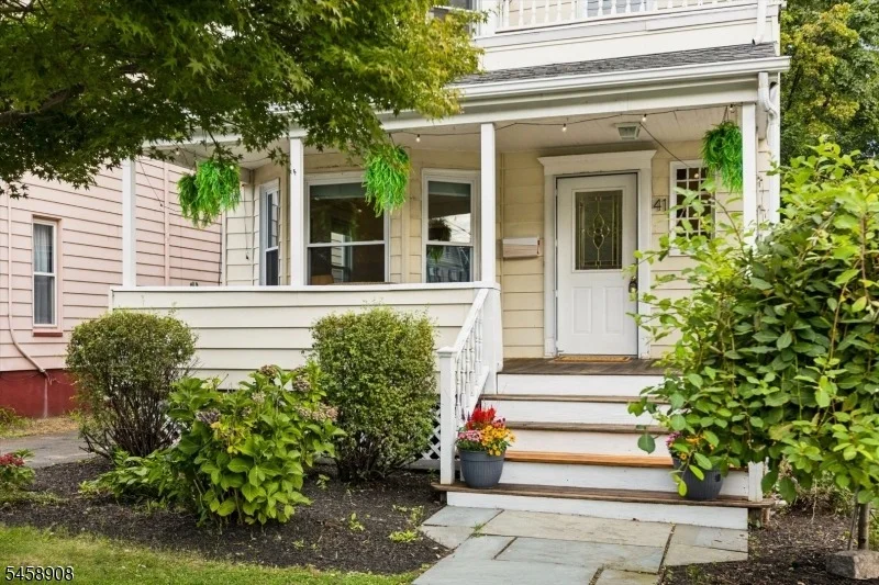 Photo of 41 N Willow St