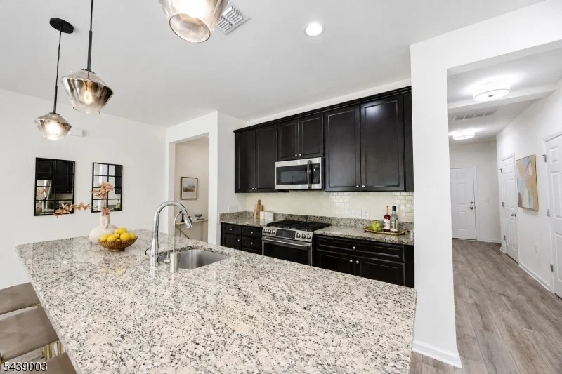 Photo of 108 Aspen Dr