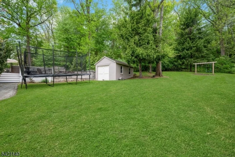 Photo of 744 River Rd