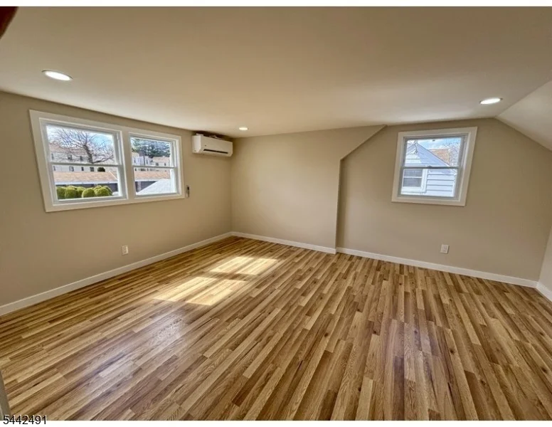 Photo of 9 Joan Pl