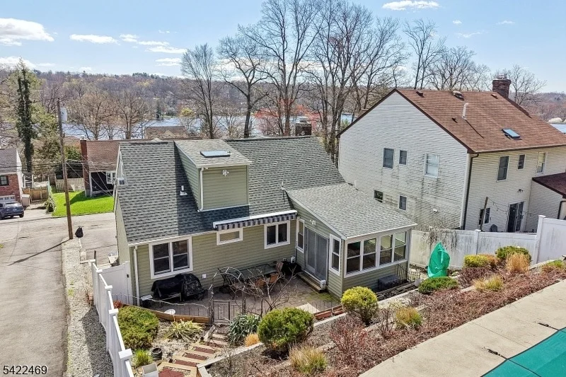 Photo of 59 Oakwood Dr