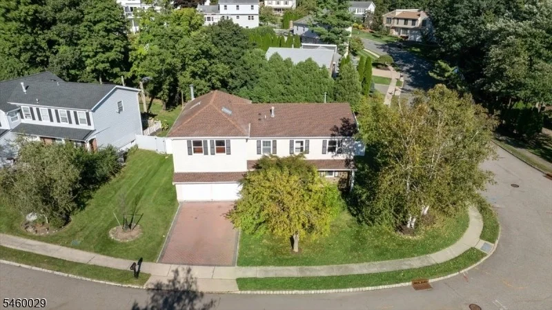 Photo of 45 Holyoke Rd