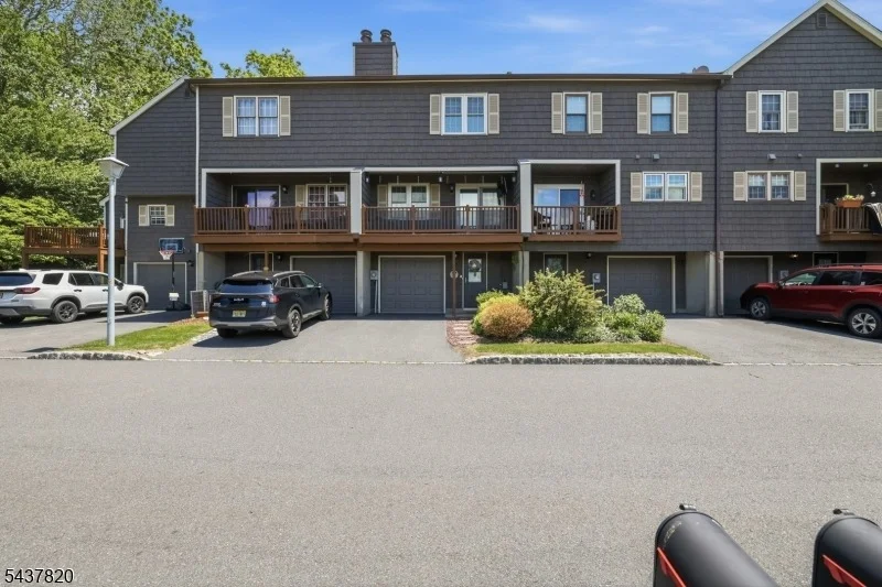 Photo of 58 Oriole Dr
